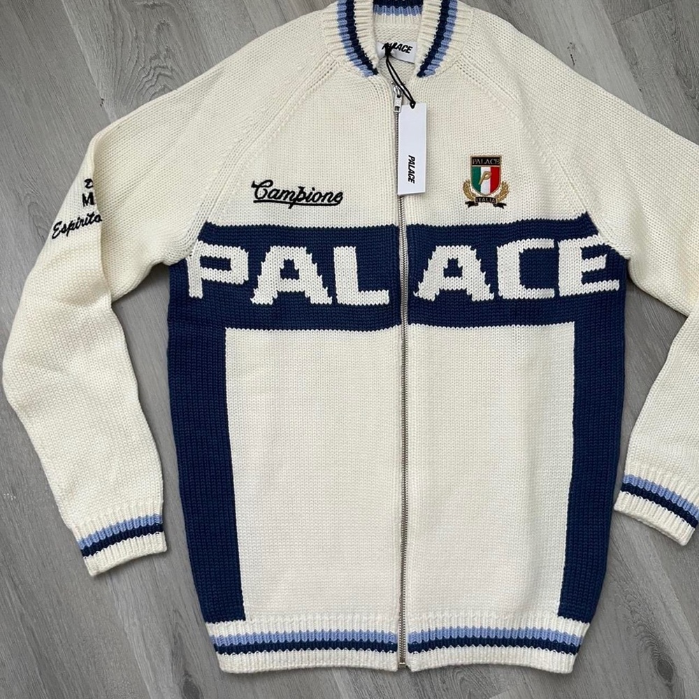 Palace cycle knit white